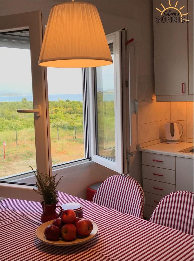 Tribunj Sunrise Apartment Bagian luar foto