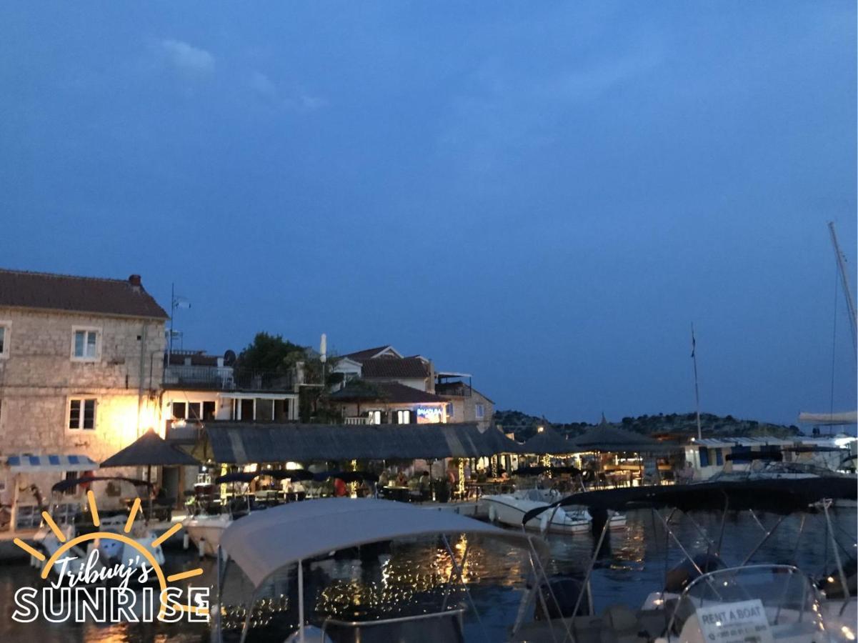 Tribunj Sunrise Apartment Bagian luar foto