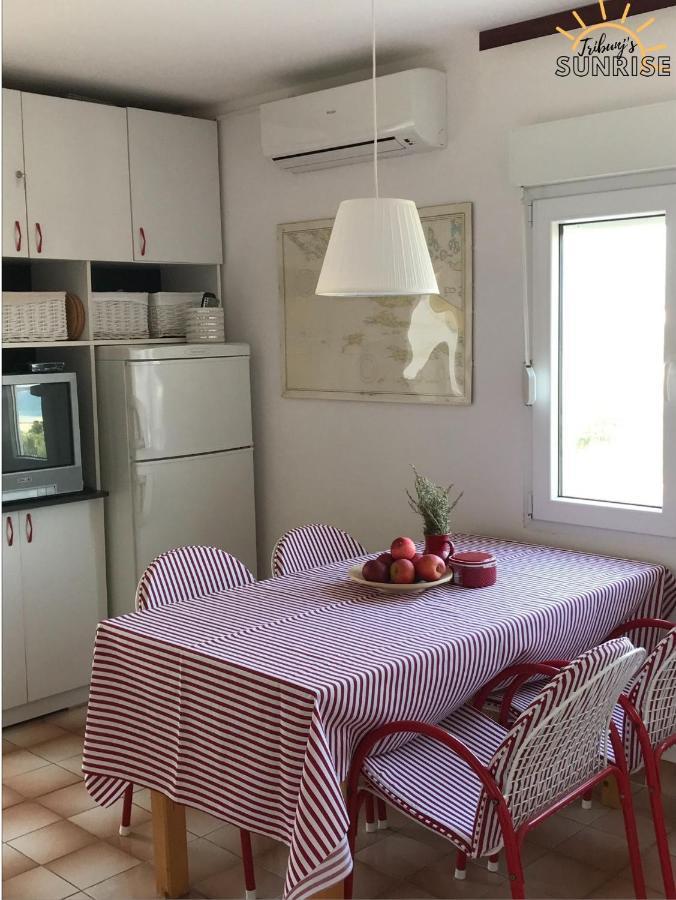 Tribunj Sunrise Apartment Bagian luar foto