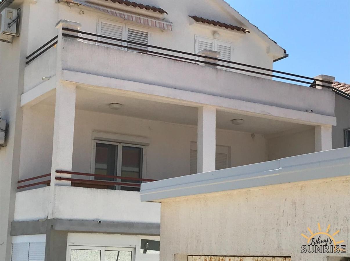 Tribunj Sunrise Apartment Bagian luar foto